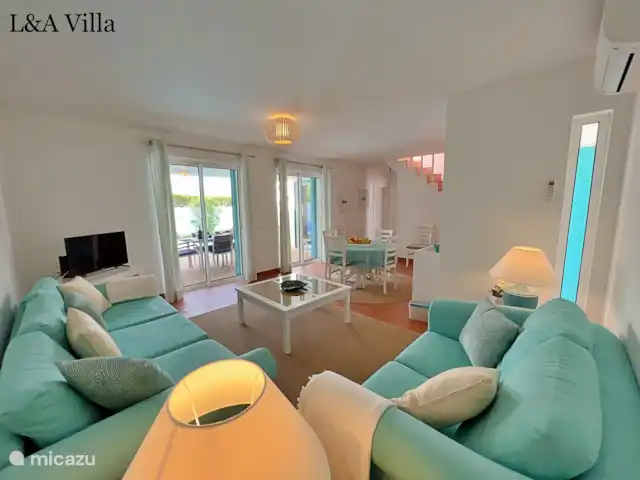 Location de Vacances Portugal, Algarve, Portimão, villa - Villa L&A piscine privée chauffée Salon avec vue sur la piscine