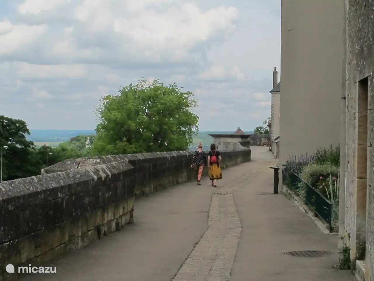 walk on the city wall of Langres