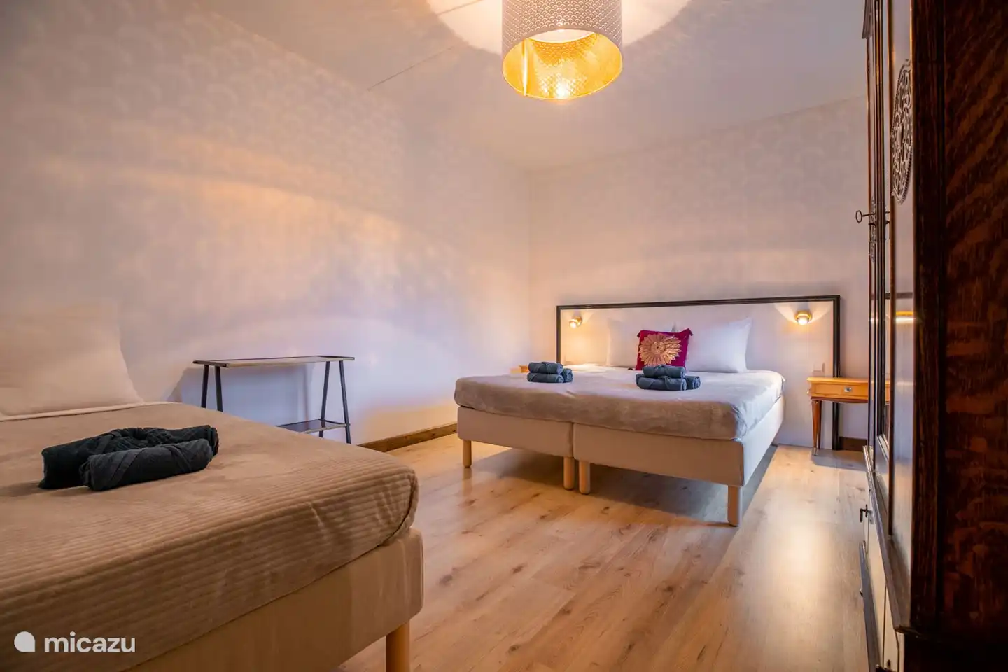3-Personen-Schlafzimmer mit Blick auf den Innenhof, 1. Stock