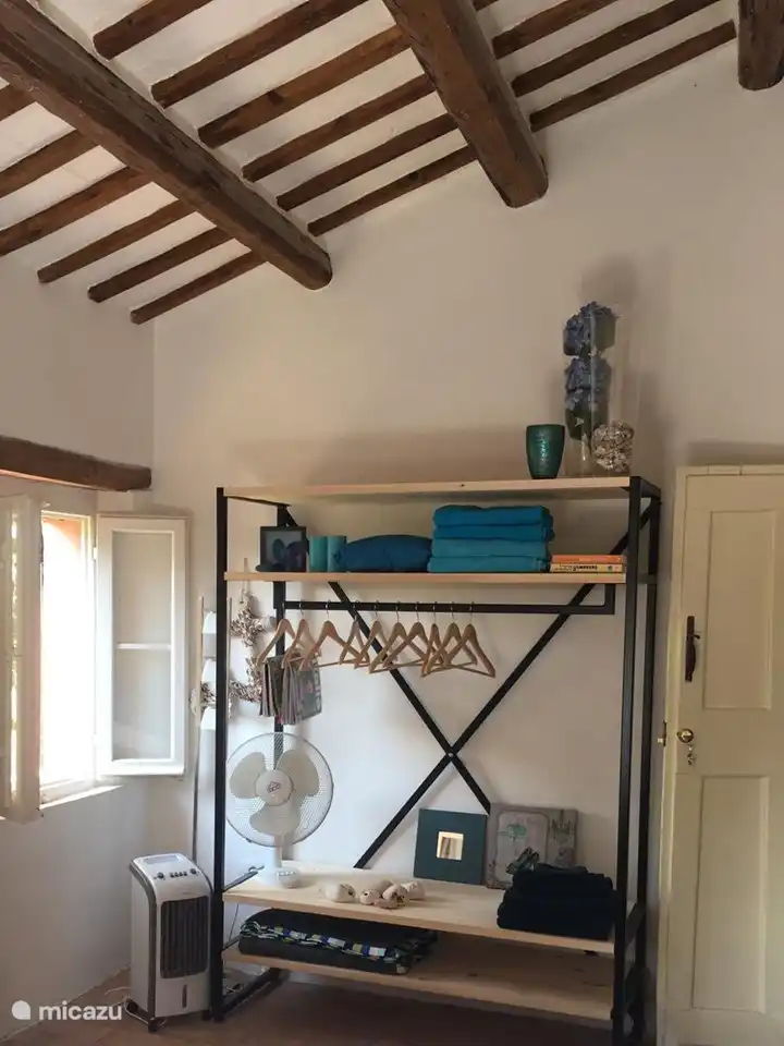 une armoire pratique