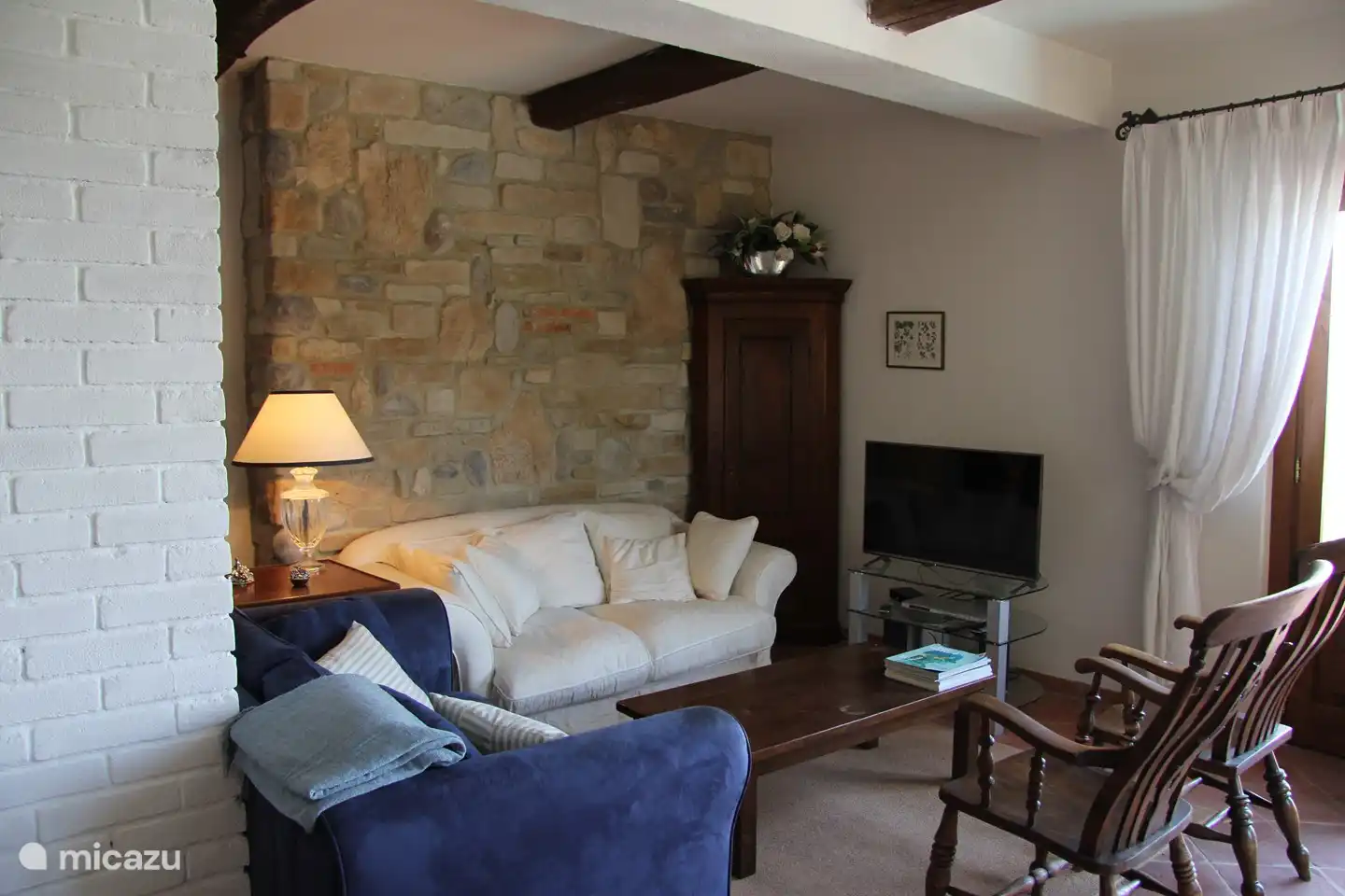 Die TV-Ecke im Wohnzimmer im Obergeschoss