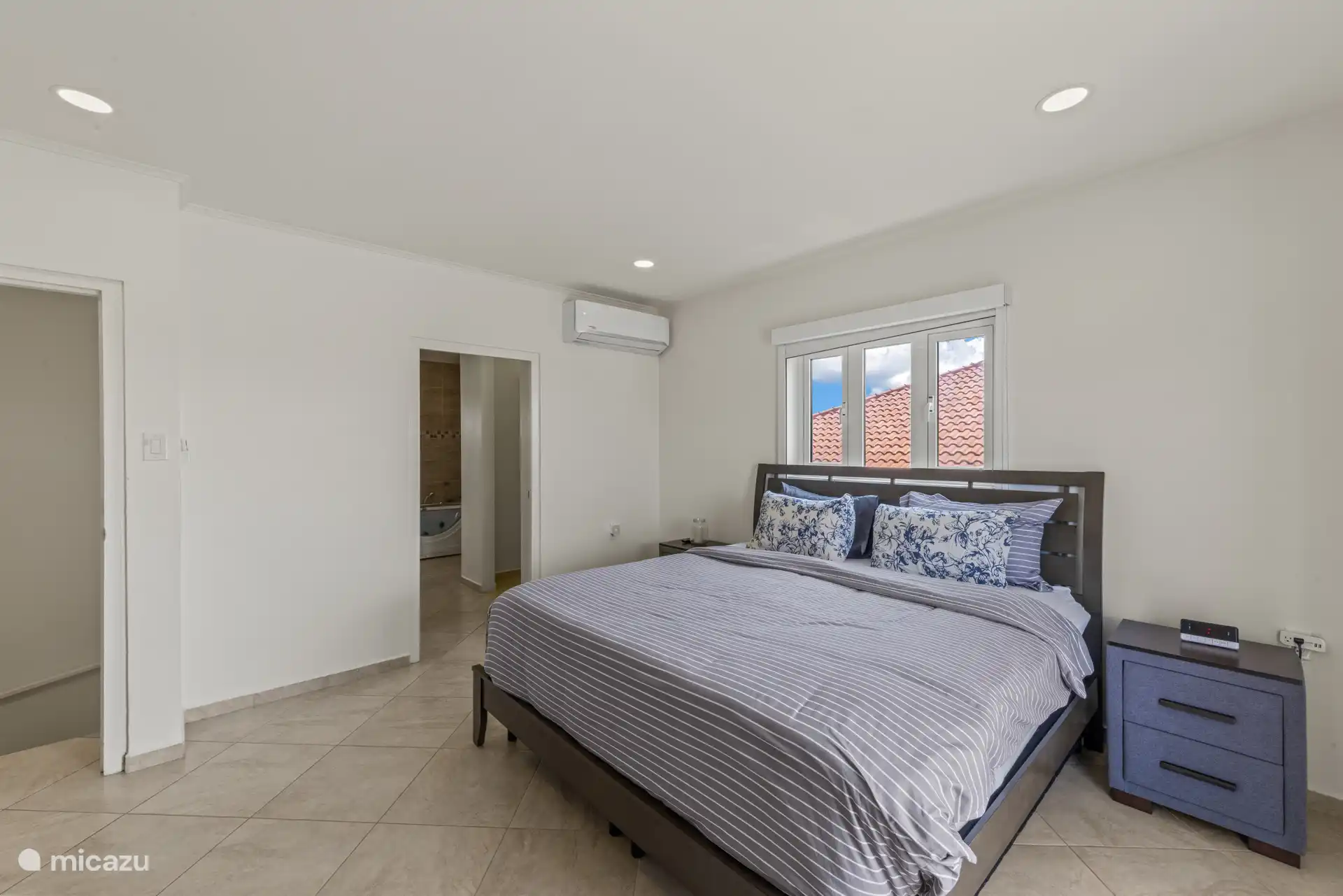 Chambre principale, située au rez-de-chaussée.