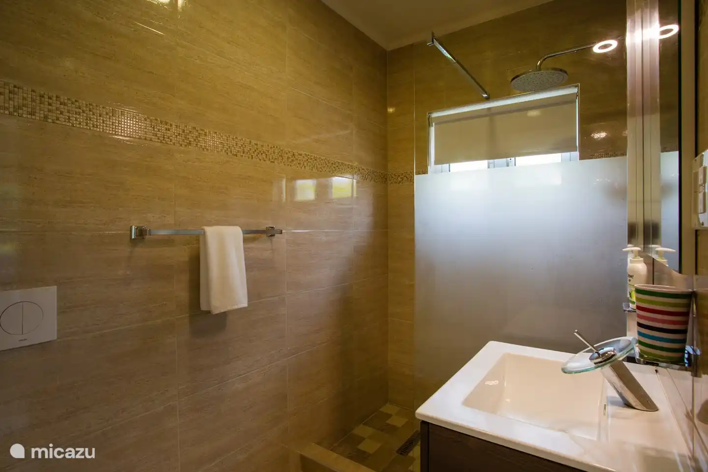 Schlafzimmer 1 mit eigenem Bad