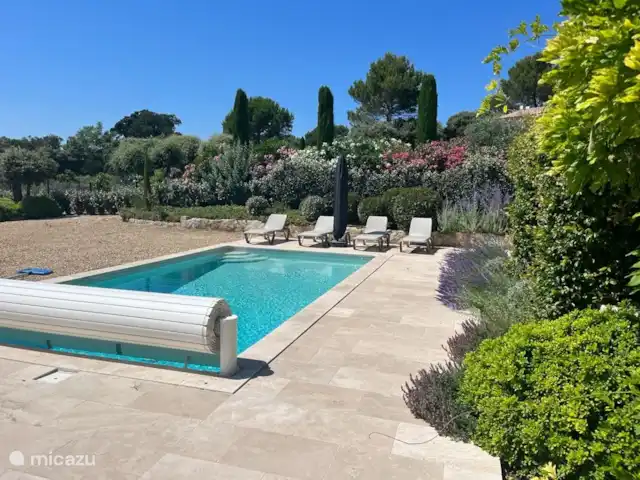 Location de Vacances France, Vaucluse, Saumane-de-Vaucluse, villa - Villa113 Domaine les Demeures du Luc piscine