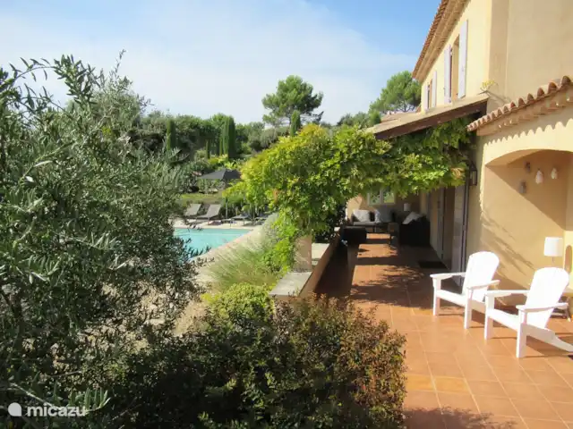 Location de Vacances France, Vaucluse, Saumane-de-Vaucluse, villa - Villa113 Domaine les Demeures du Luc Belle détente