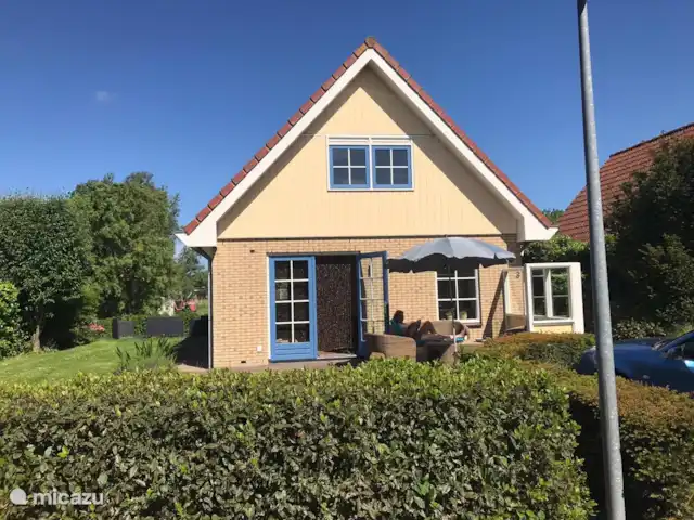 feliz en holanda en Países Bajos, Holanda del Norte, Schoorl - casa vacacional Vista frontal