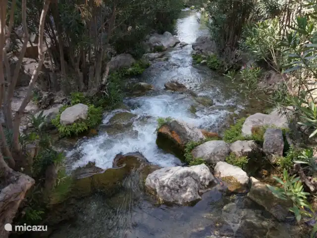 Villa Sentosa huren in Spanje, Costa Blanca, Altea - villa De watervallen van Fuentes del Algar op 20 min rijden van Sentosa waar je tijdens de zomer kan zwemmen maar het water is wel heel fris!