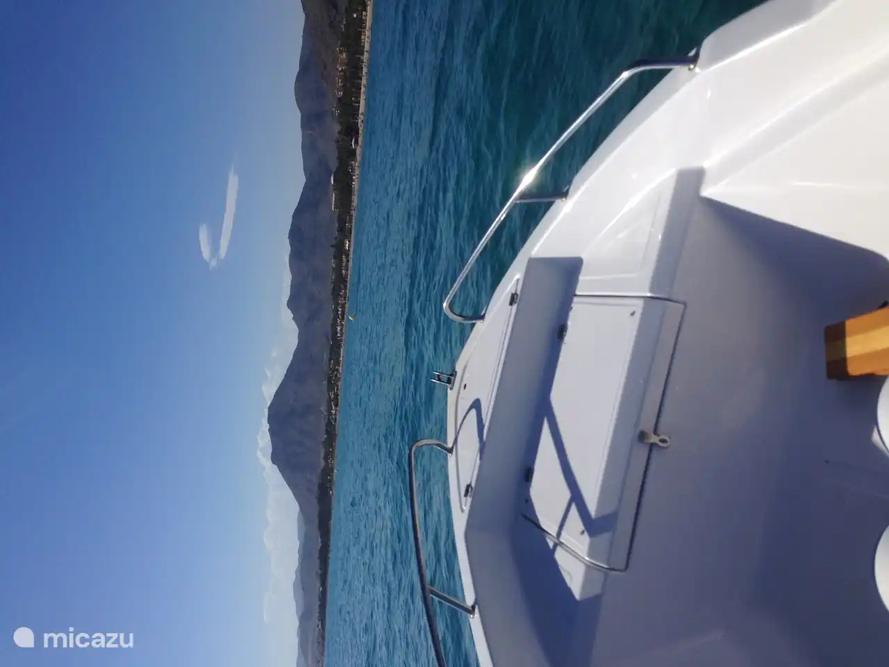 Jetez un oeil à Puntas de Calnegre de l'autre côté.