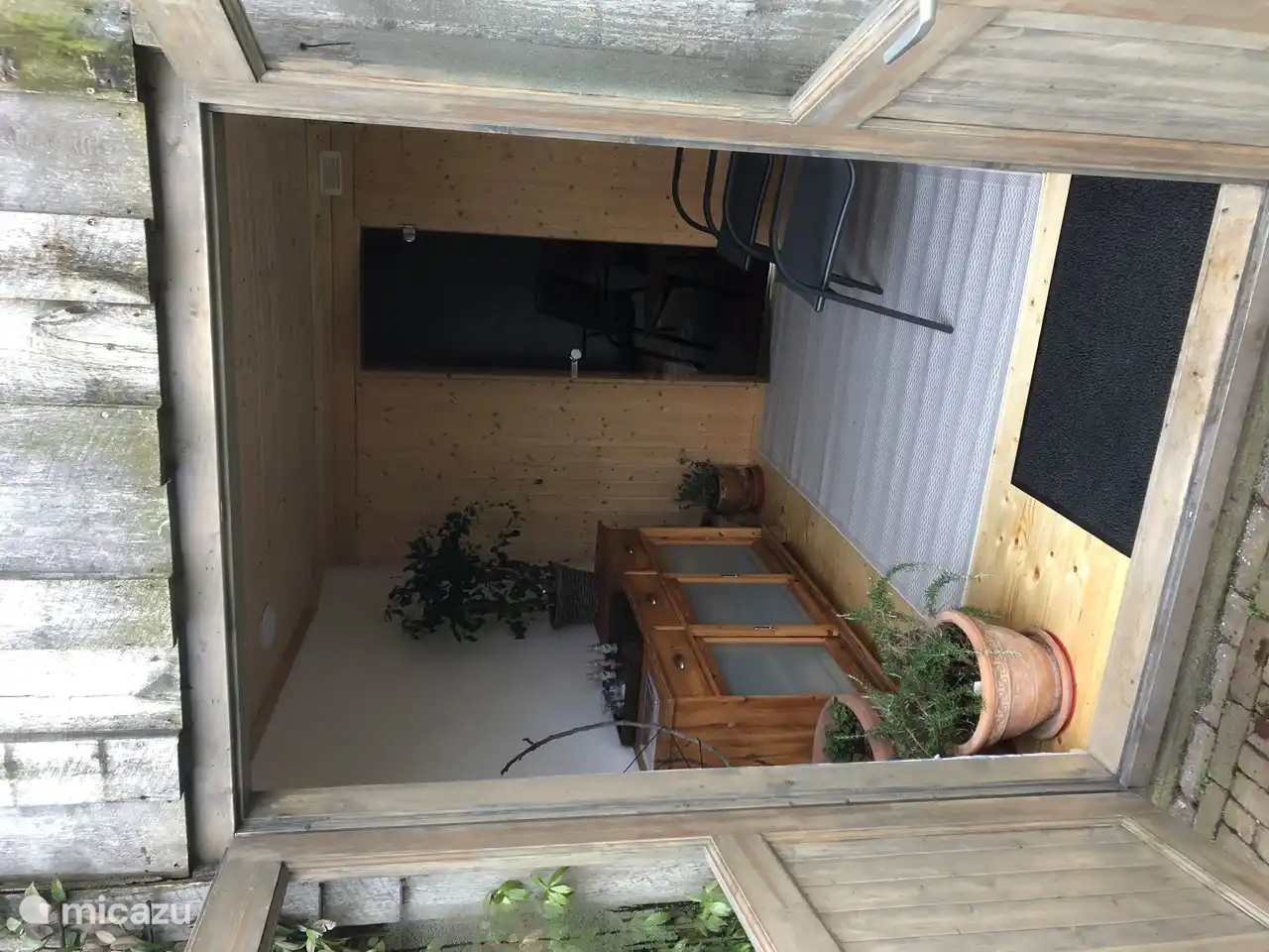 Zugangsbereich zur Sauna.