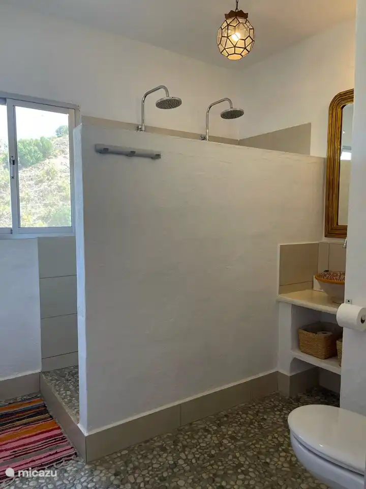 Badezimmer im Obergeschoss