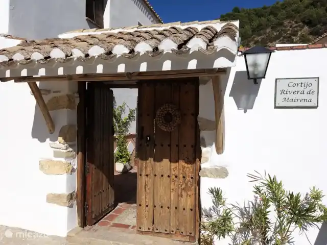 Maison de vacances Molino Mairena | Espagne, Andalousie, Montefrio - maison de vacances De l'ancienne porte, vous entrez au milieu de la nature.