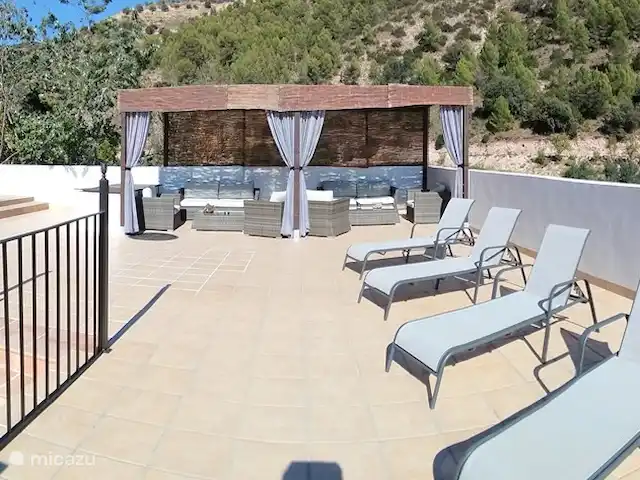 Maison de vacances Molino Mairena | Espagne, Andalousie, Montefrio - maison de vacances Au-dessus de la terrasse avec piscine, coin salon couvert et transats