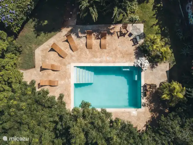 Mariachi huren in Curaçao, Curacao-Midden, Sint Michiel - blokhut / lodge Luchtfoto zwembad