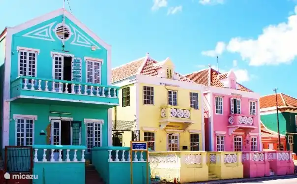 Der schöne Pietermaai ist 15 Minuten von uns entfernt