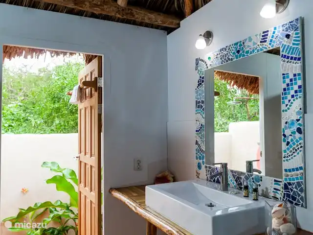 Flamingo huren in Curaçao, Curacao-Midden, Sint Michiel - blokhut / lodge Badkamer met buitendouche