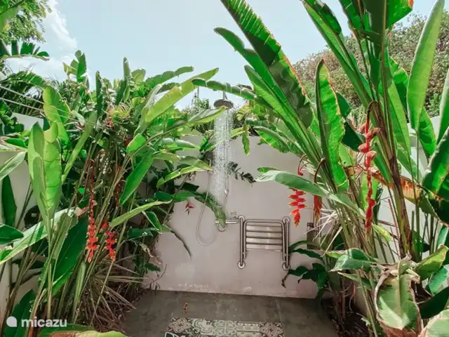 Kunuku | Curaçao, Curaçao-Centre, Sint Michiel - cabane en bois / lodge Douche extérieure accessible aux personnes en fauteuil roulant