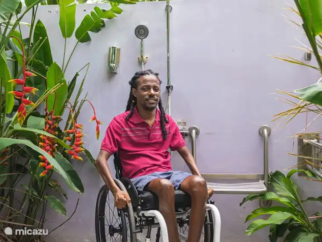 Kunuku | Curaçao, Curaçao-Centre, Sint Michiel - cabane en bois / lodge Douche extérieure accessible aux personnes en fauteuil roulant