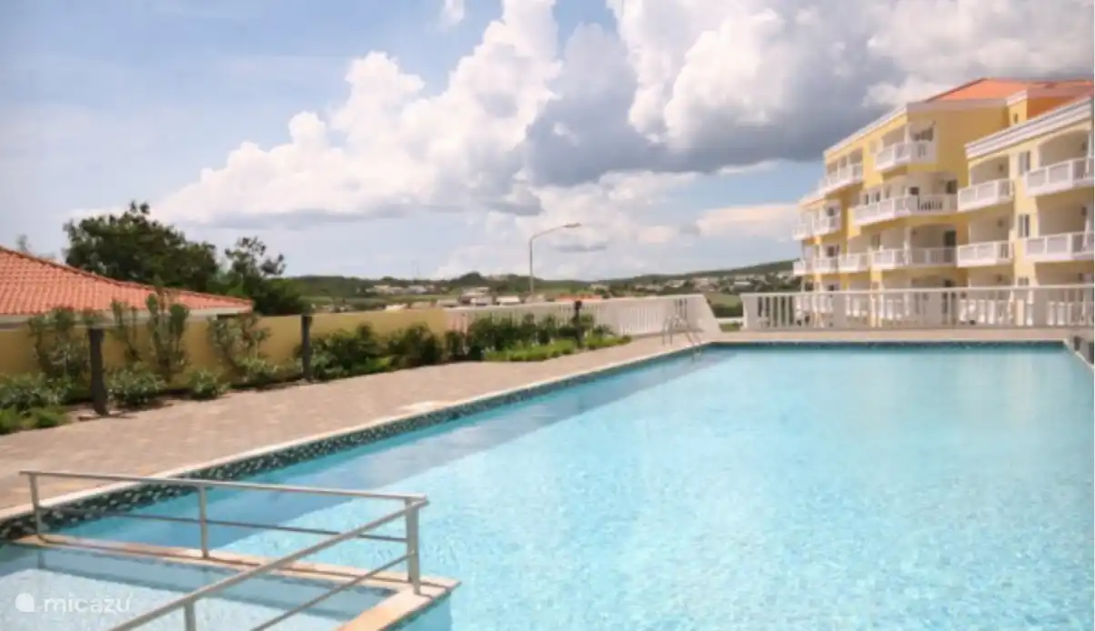 Unser großes Schwimmbad