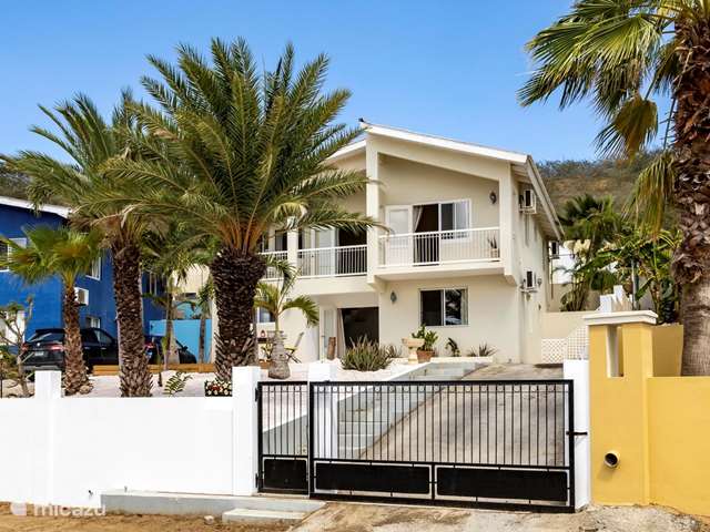 Vakantiehuis Curaçao, Curacao-Midden, Sunset Heights - villa Villa met gedeeld zwembad