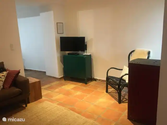 Casa Elisabeth en España, Costa Blanca, Dénia - vivienda urbana La televisión tampoco falta. Se pueden seguir todos los canales de radio y televisión holandeses, Fox Sport Eredivisie y una gran cantidad de canales extranjeros.