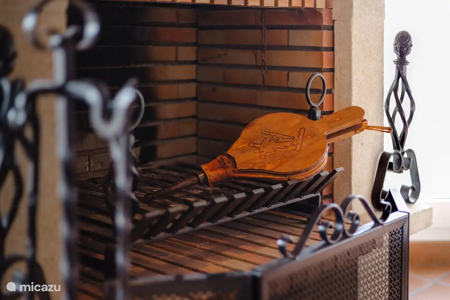 Das Haus ist komplett ausgestattet und geschmackvoll eingerichtet.