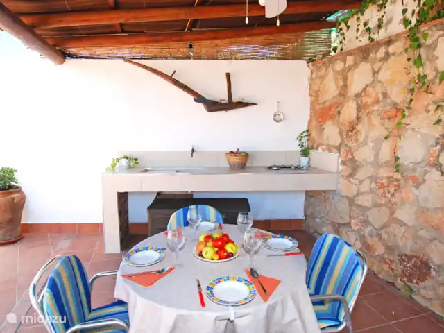 Casa El Algarrobo | Espagne, Costa del Sol, Comares - villa Délicieux repas al fresco.