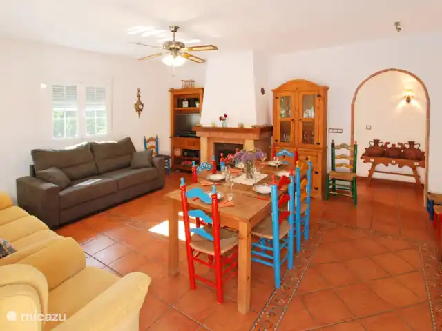 Casa El Algarrobo | Espagne, Costa del Sol, Comares - villa L'espace de vie est lumineux et confortable.