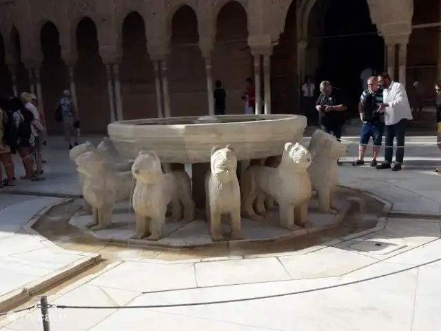 Casa El Algarrobo | Espagne, Costa del Sol, Comares - villa Alhambra, la célèbre fontaine aux lions.
