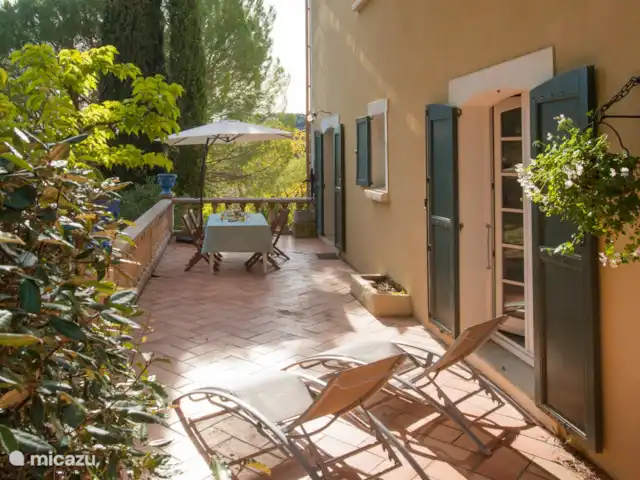La Bellion en Francia, Hérault, Roquebrun  - casa vacacional Terraza