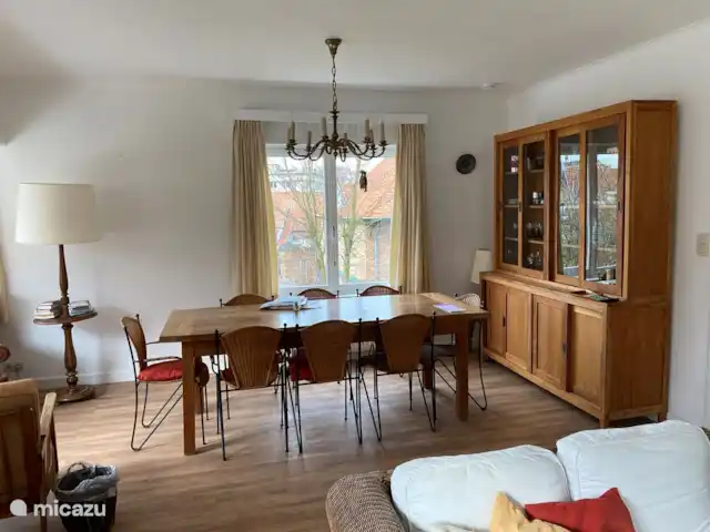 Location de Vacances Belgique, Côte Belge, De Panne, villa - Coin tranquille table à dinner