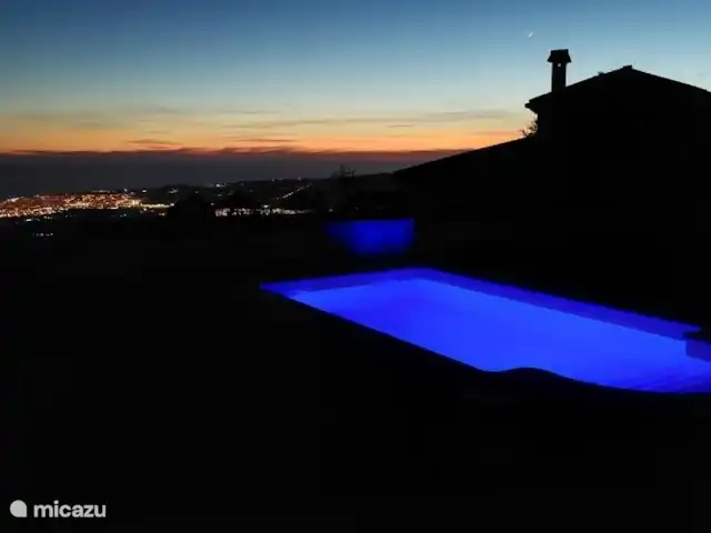 Location de Vacances Espagne, Andalousie, Arenas, maison de vacances - Casa Camaleon Belle baignade le soir