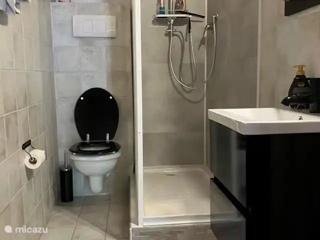 Landhuis in Toscane max. 31 personen huren in Italië, Toscane, Montecastelli Pisano - landhuis / kasteel Badkamer van een  appartement