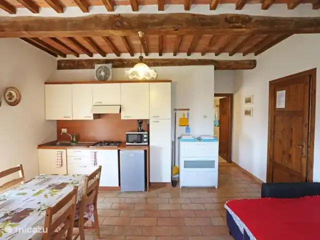 Landhuis in Toscane max. 31 personen huren in Italië, Toscane, Montecastelli Pisano - landhuis / kasteel Woonkamer/keuken van één van de appartementen