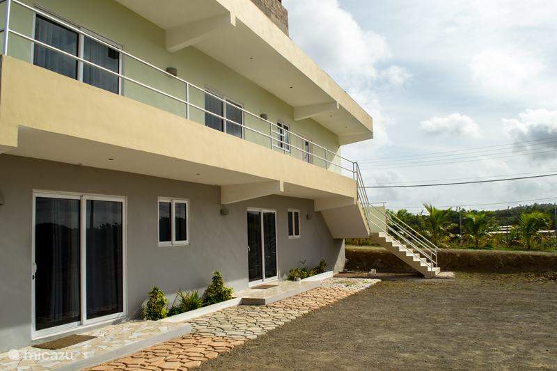 Vacation rental Curaçao, Curacao-Middle, Santa Rosa-Scherpenheuvel Apartment Group Garden Getaway