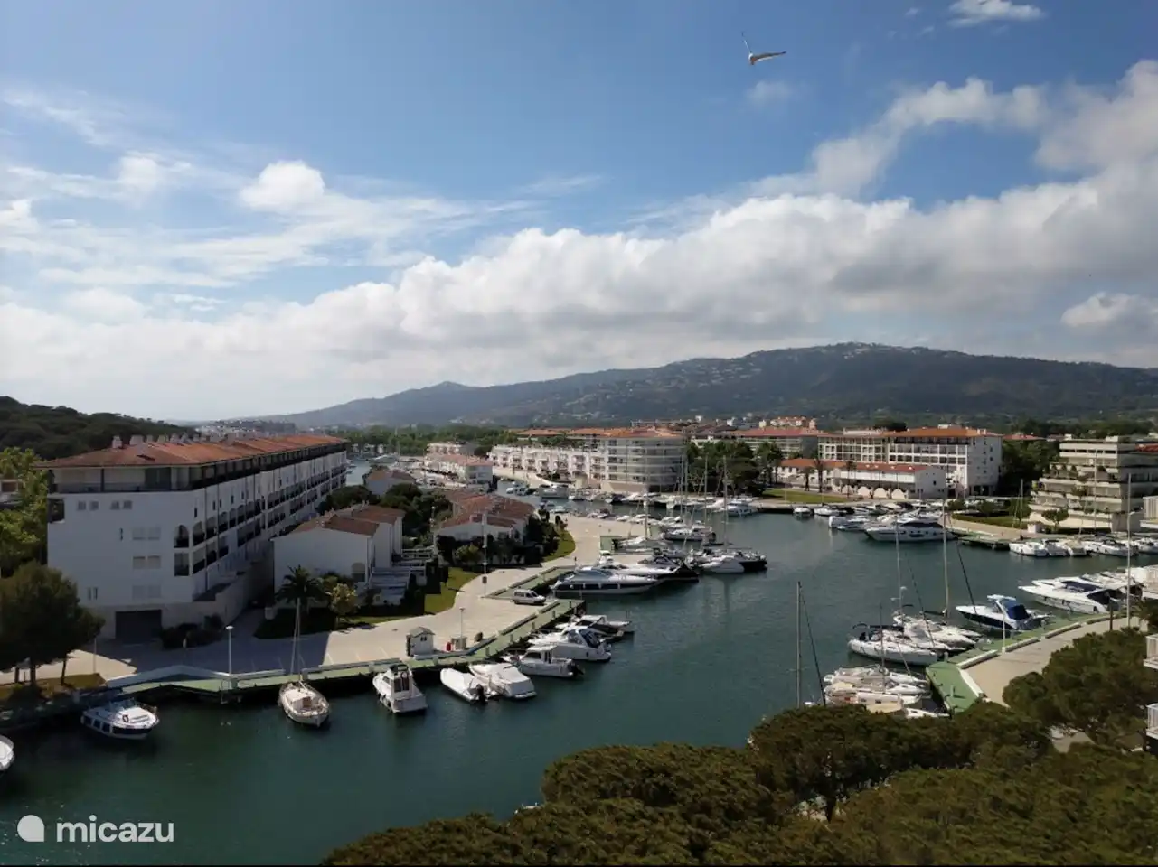 Platja d'Aro marina with at the highest point on the mountain,urb. Mas Nou