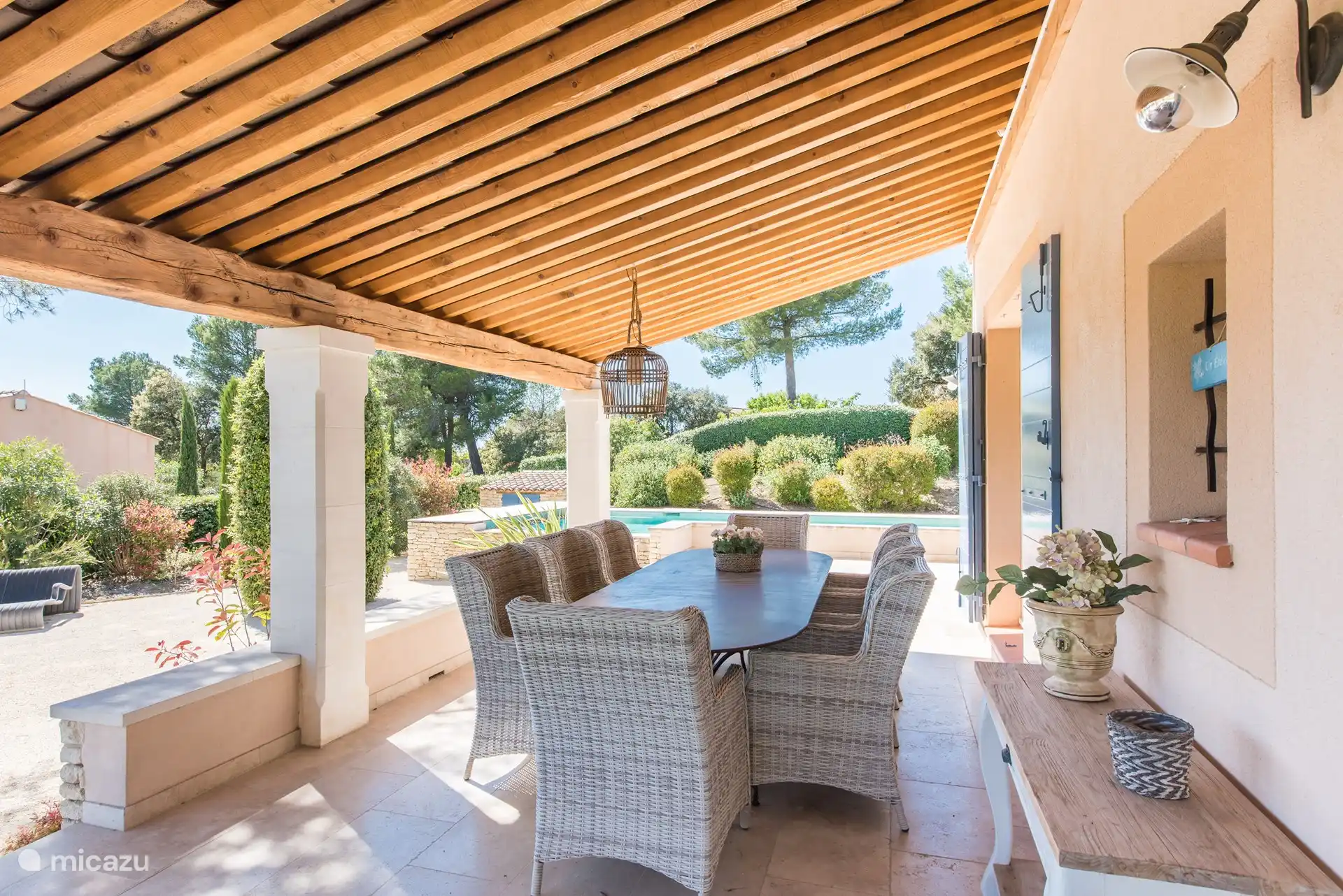 1 der Terrassen/vordere Villa