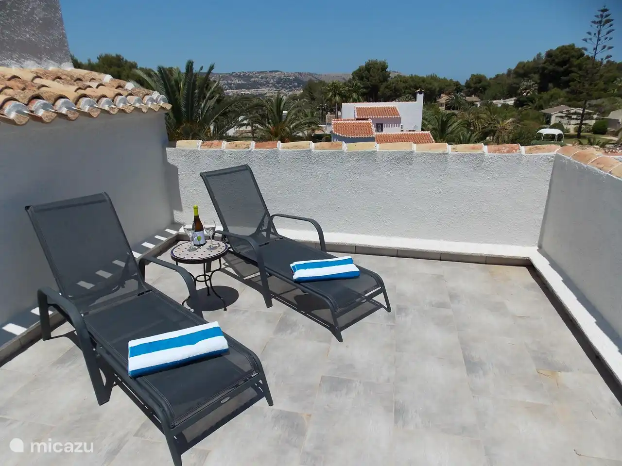 Roof terrace with beautiful views.