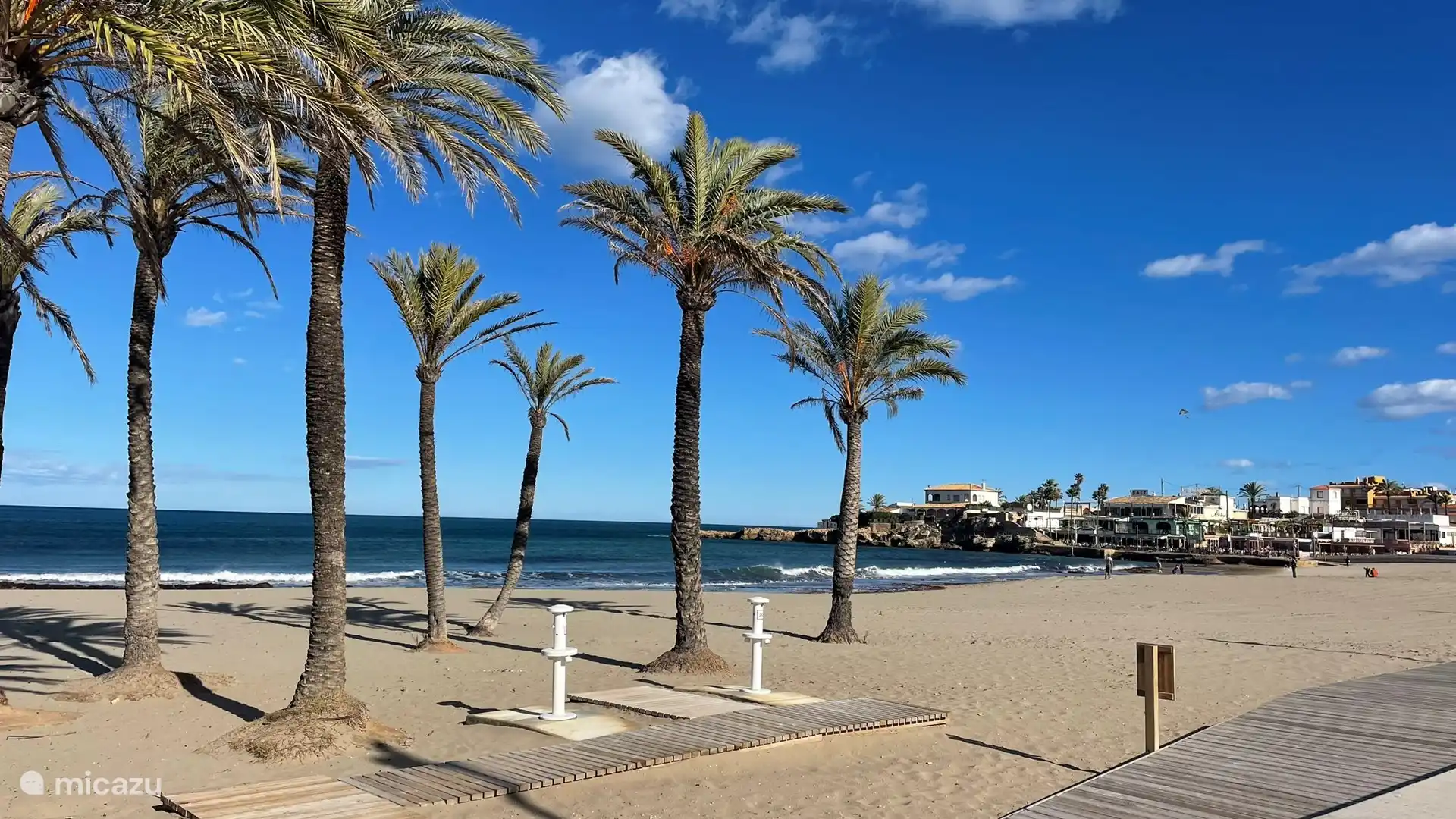 Beach Arenal beach 1500 meters from the house