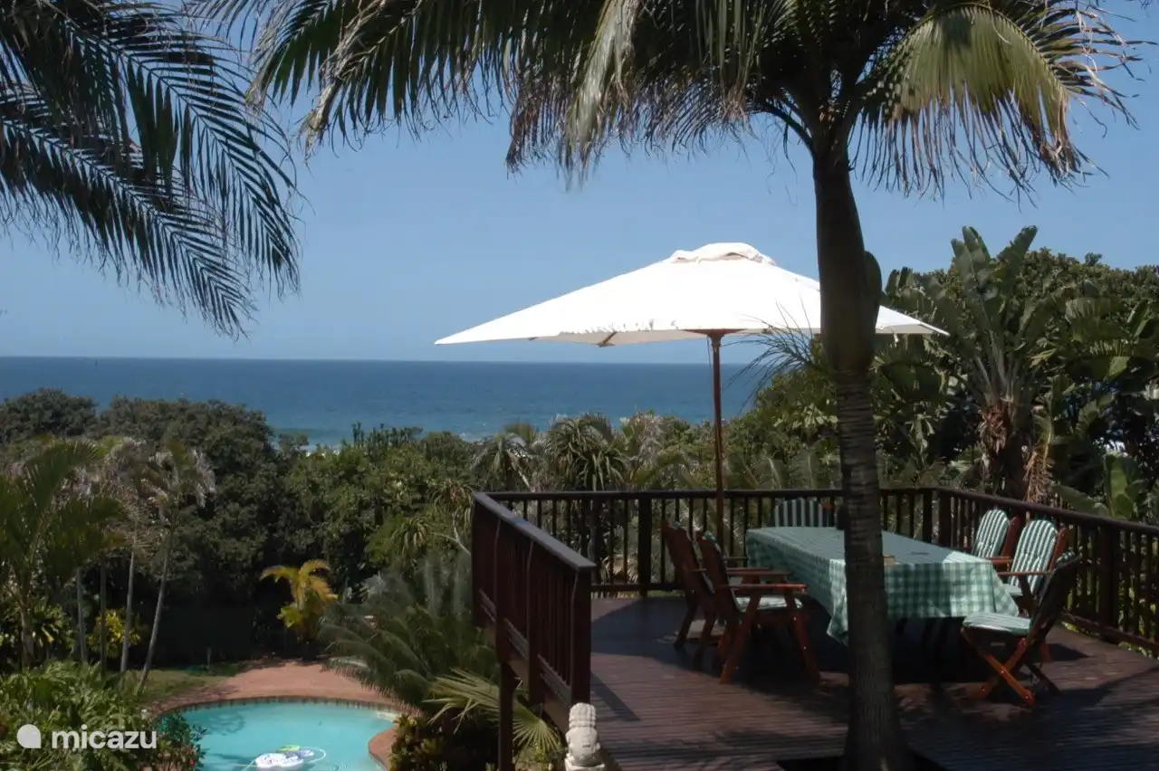 bungalow in Kwazulu-Natal, Südafrika – Thatch by the Sea