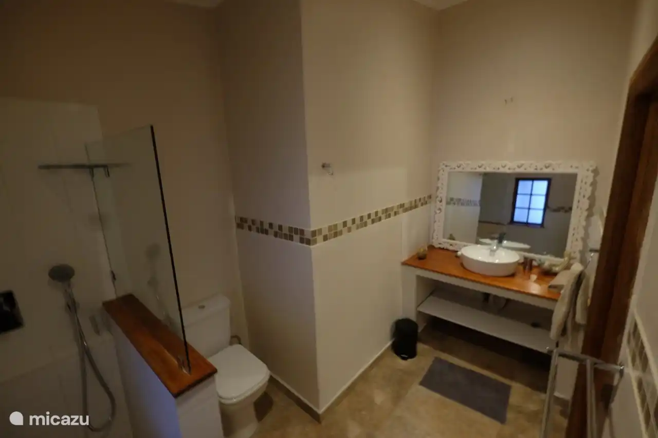 Ensuite Badezimmer zum Schlafzimmer 3