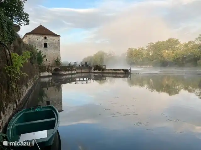 La Croze liegt am Fluss Lot