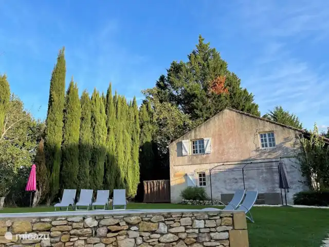 La Croze - Gite Renoir huren in Frankrijk, Lot, Vire-sur-Lot - appartement Zijkant van Renoir