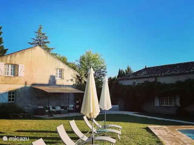 La Croze - Gite Renoir huren in Frankrijk, Lot, Vire-sur-Lot - appartement Uitzicht op de rivier en het zwembad