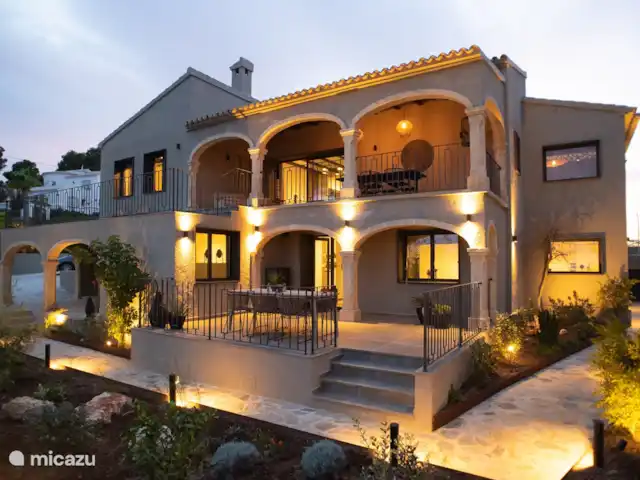 Hidden Villa Javea in Spain, Costa Blanca, Jávea - villa by night!