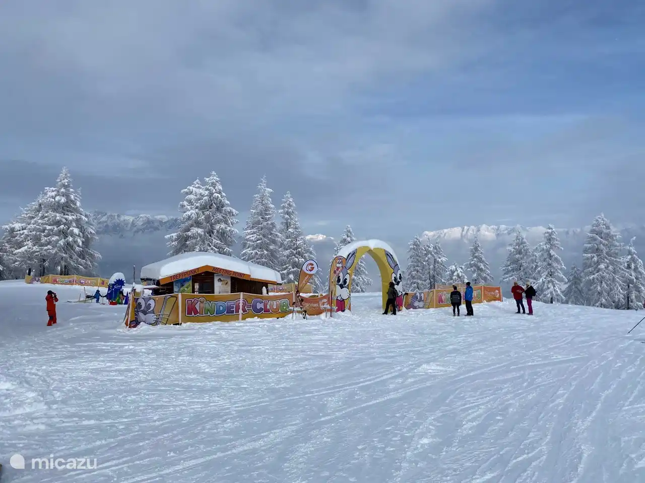 Muchos instructores de esquí e instructores de esquí de habla holandesa.