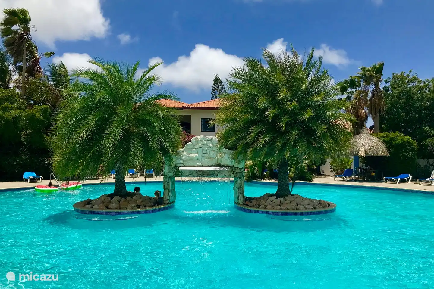 la plus grande piscine de l'île