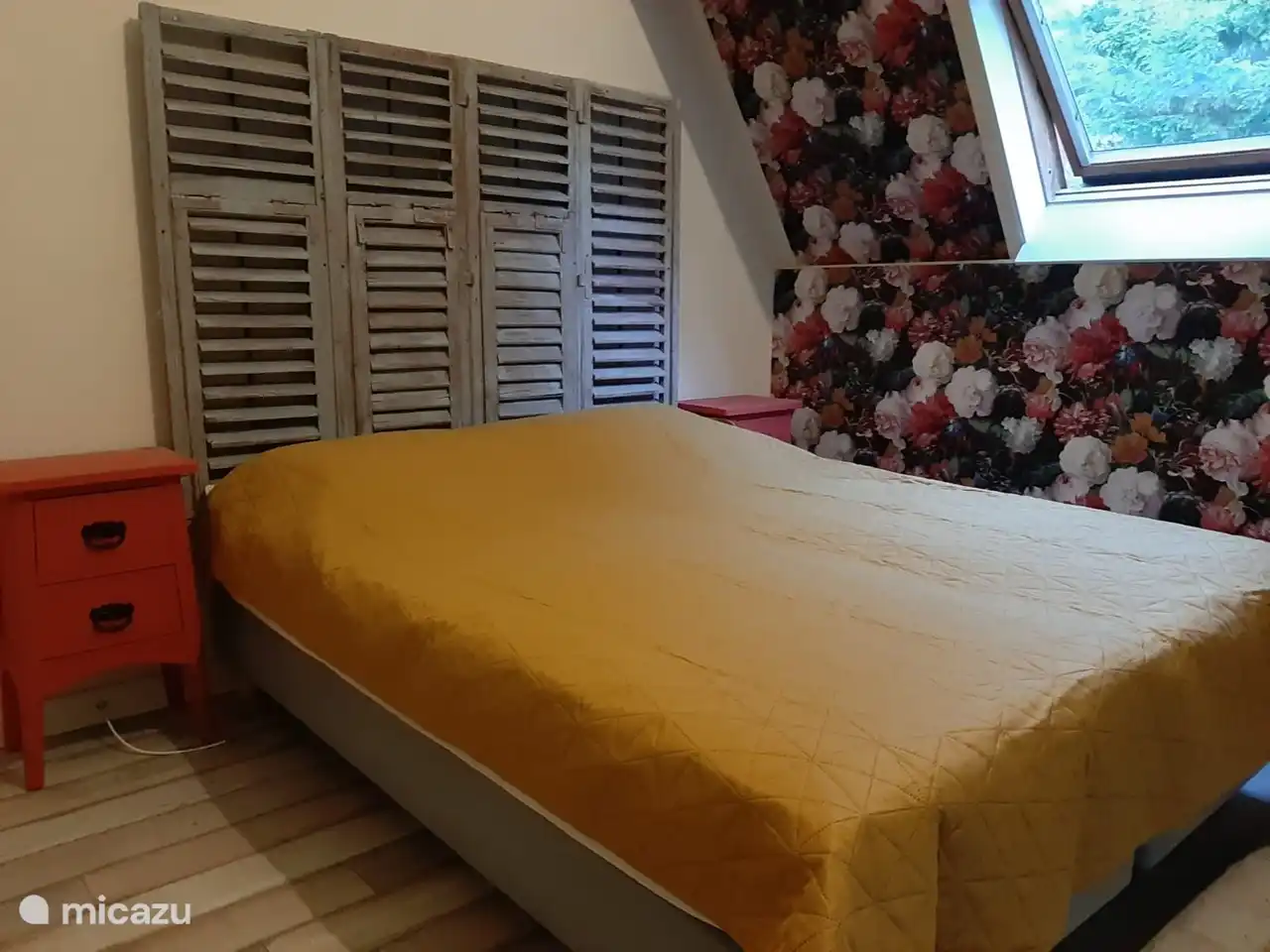 Das Blumenschlafzimmer im Obergeschoss