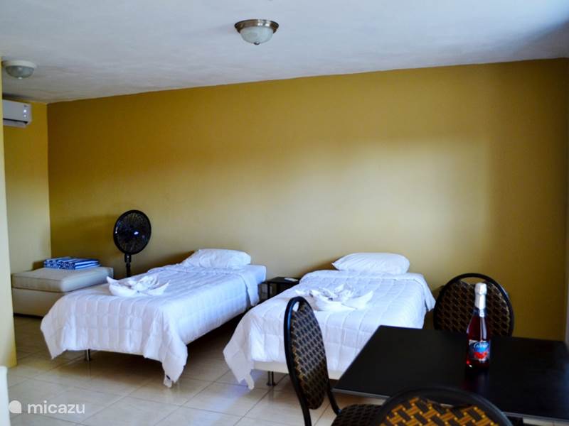 Vakantiehuis Curaçao, Curacao-Midden, Santa Rosa-Scherpenheuvel Appartement Group garden G, Milon di Seru