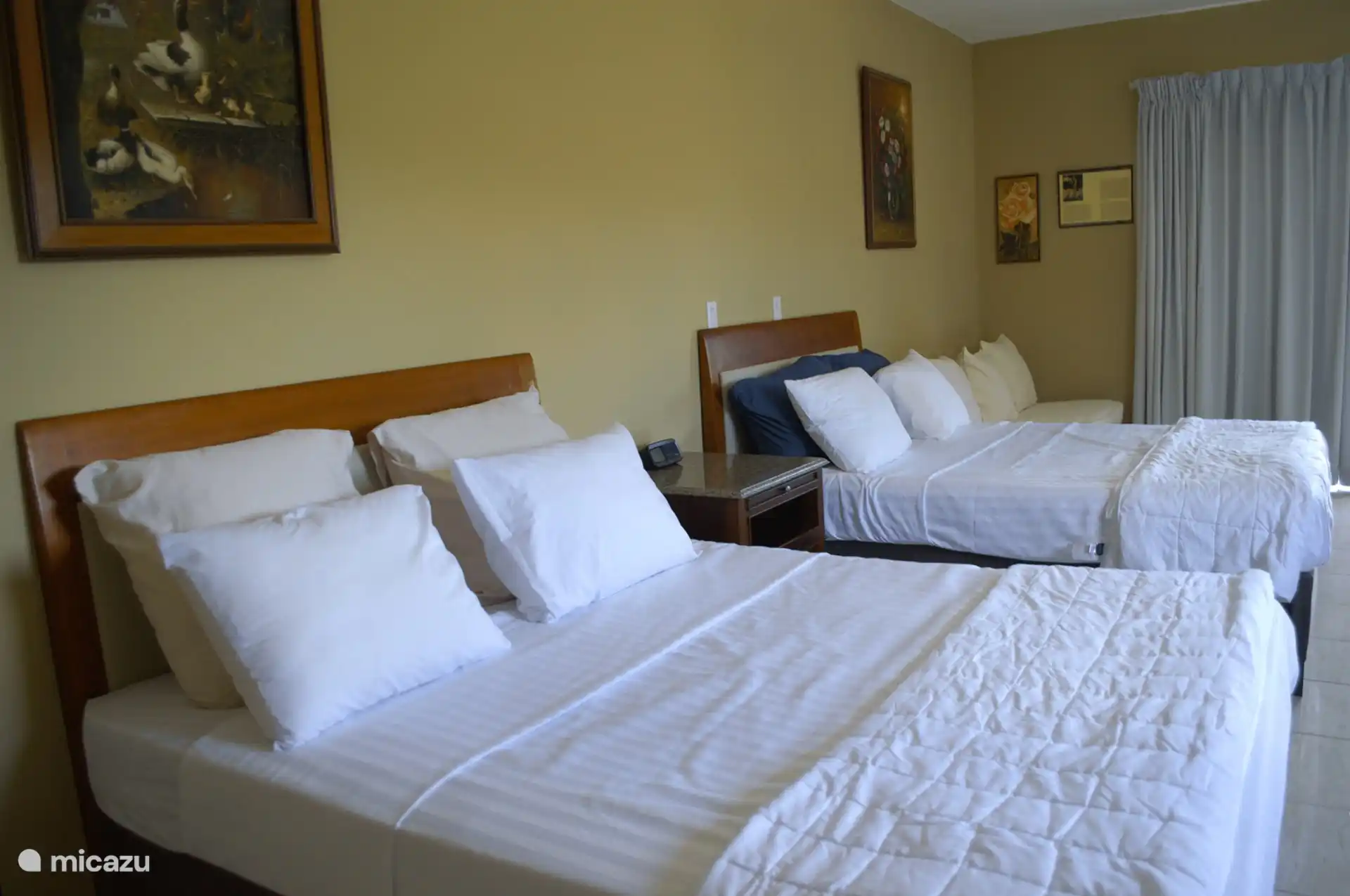 Hier sieht man die beiden Doppelbetten wieder.