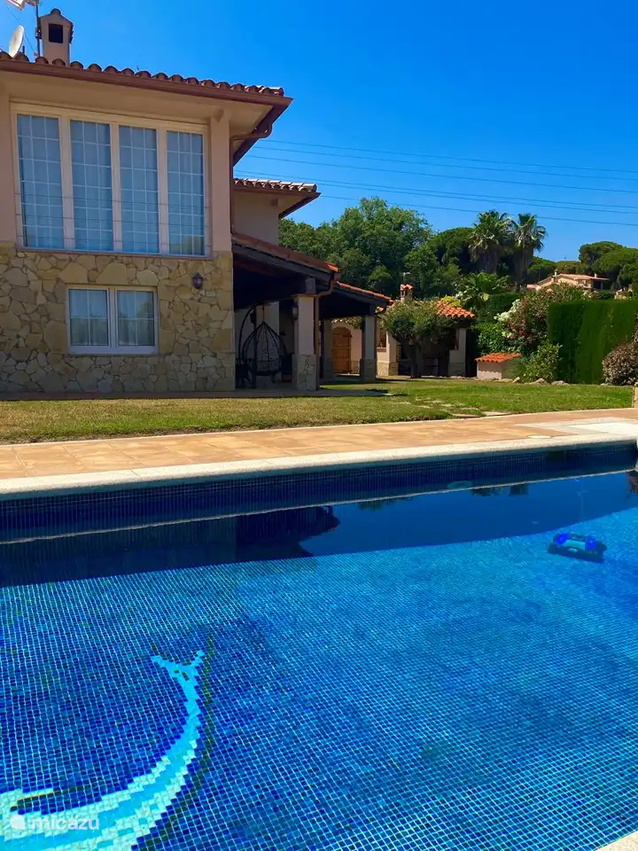 Beautiful double villa in Spain, Costa Brava, Calonge - Villa